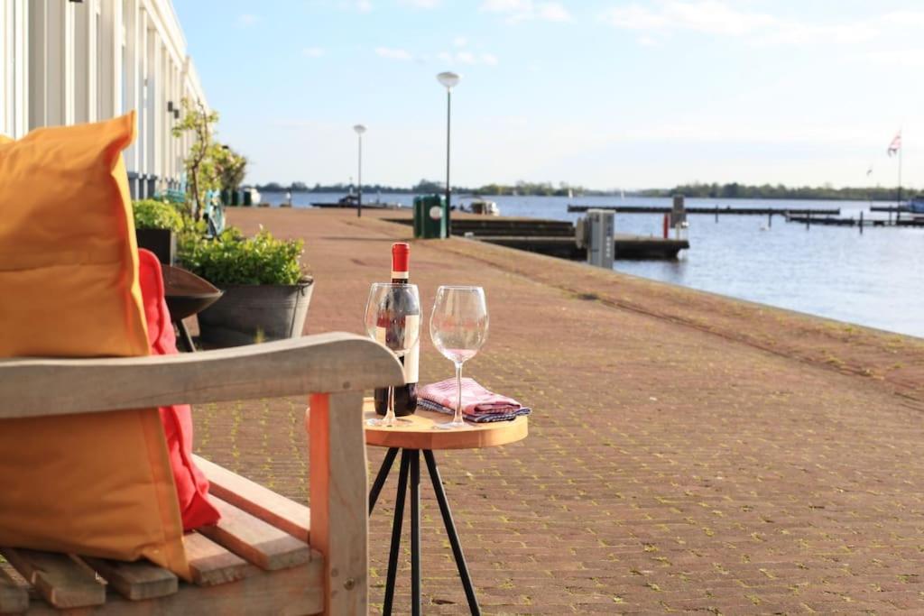 Luxury Harbour Suite With Private Parking Лосдрехт Екстер'єр фото